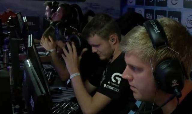 超联赛的一 超联赛的一