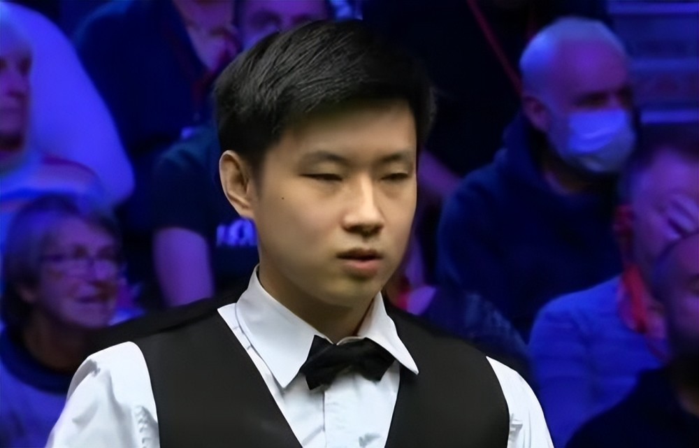 更反映了球 更反映了球