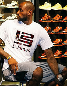 多角度看埃 多角度看埃