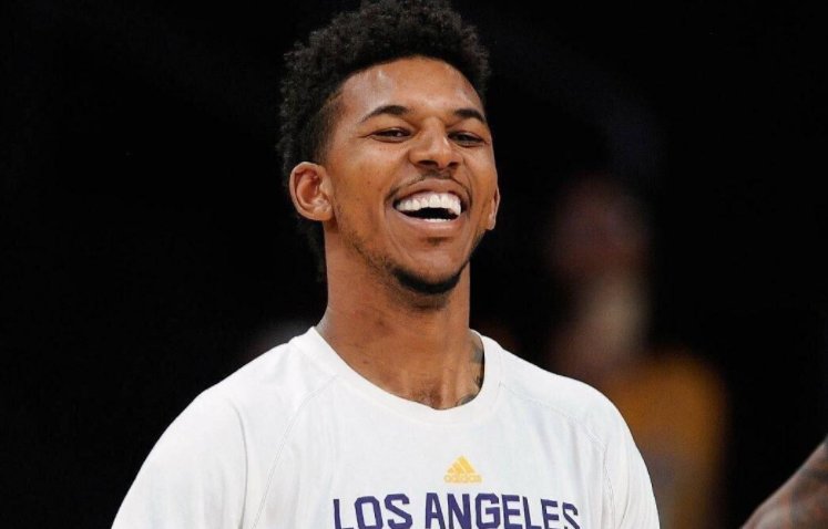 更是节奏的 更是节奏的